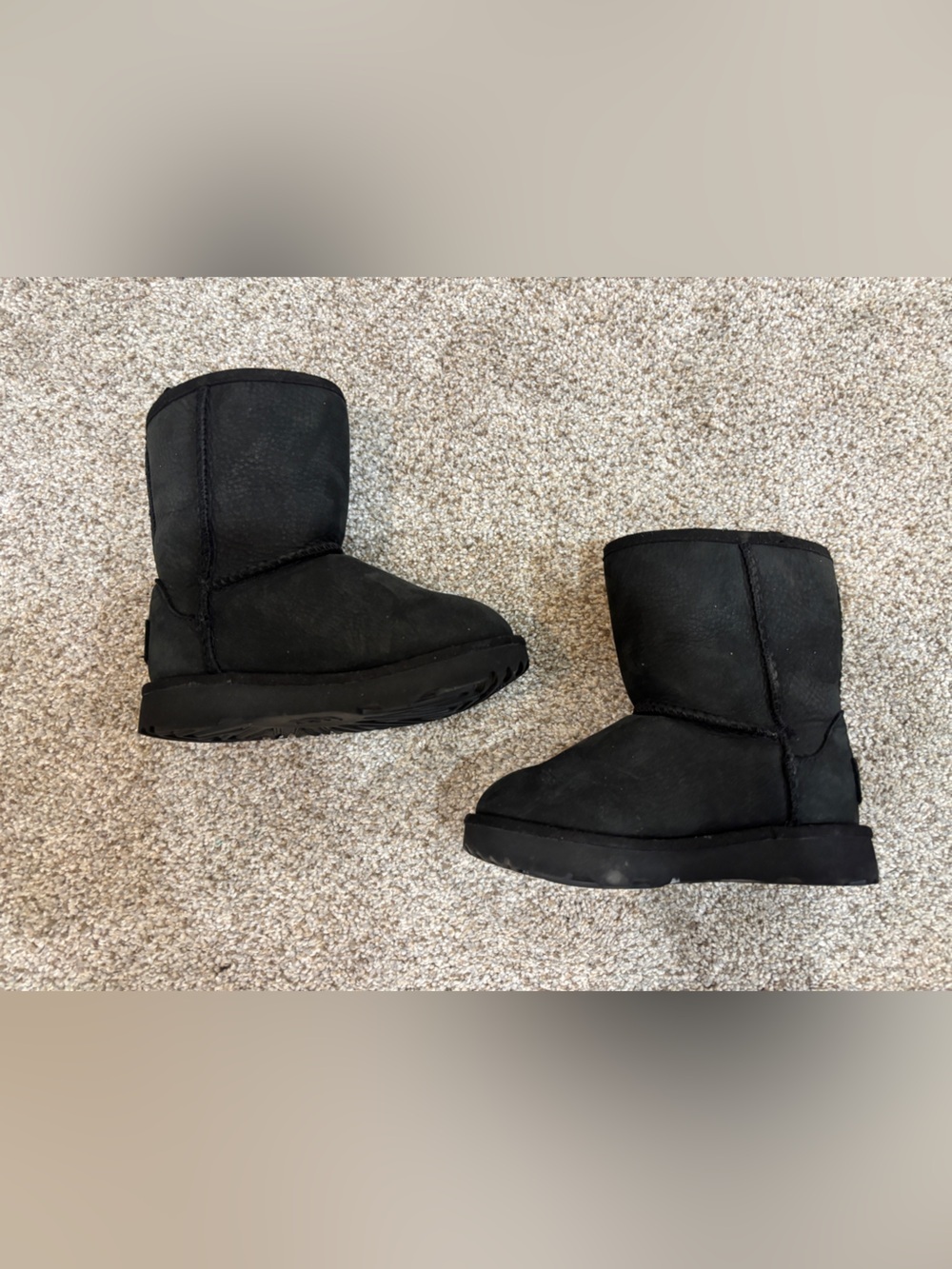 UGG | UGG | Classic Weather Short II Toddler Boots Black Wool Lined Size 8